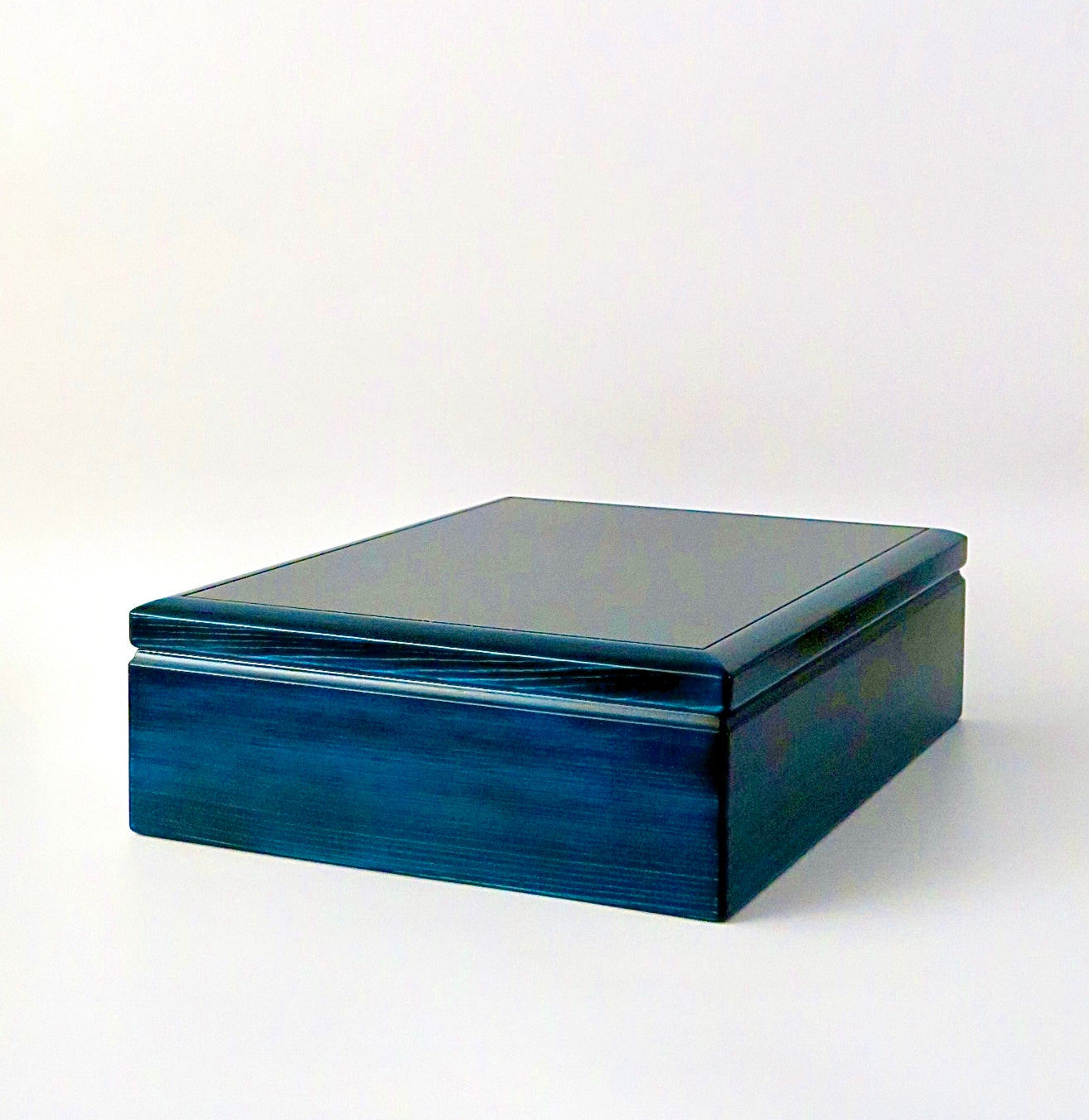 BL139 Hinoki Blue Letter Box with a Pen Mat