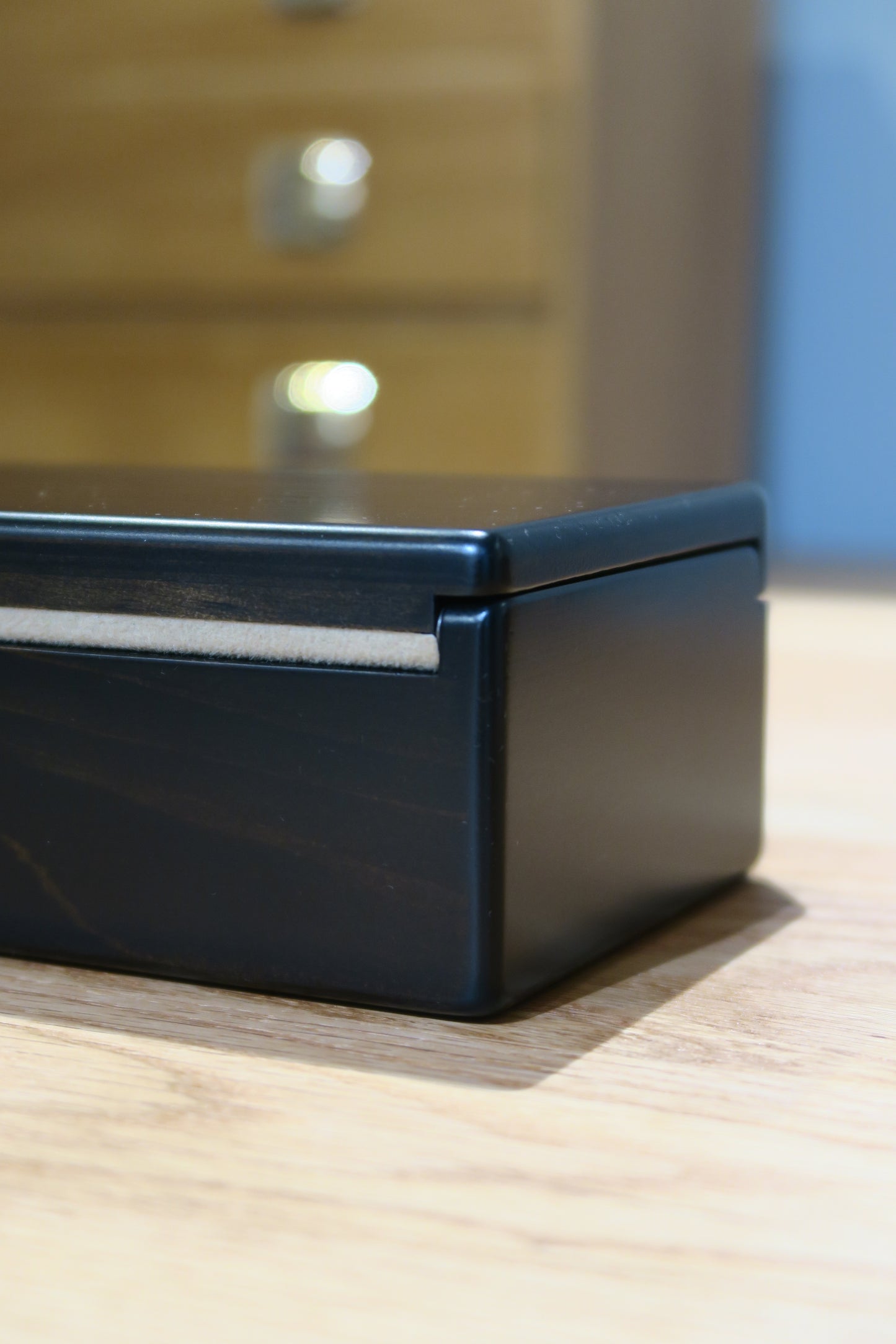 BB25 Hinoki Black Private Box M