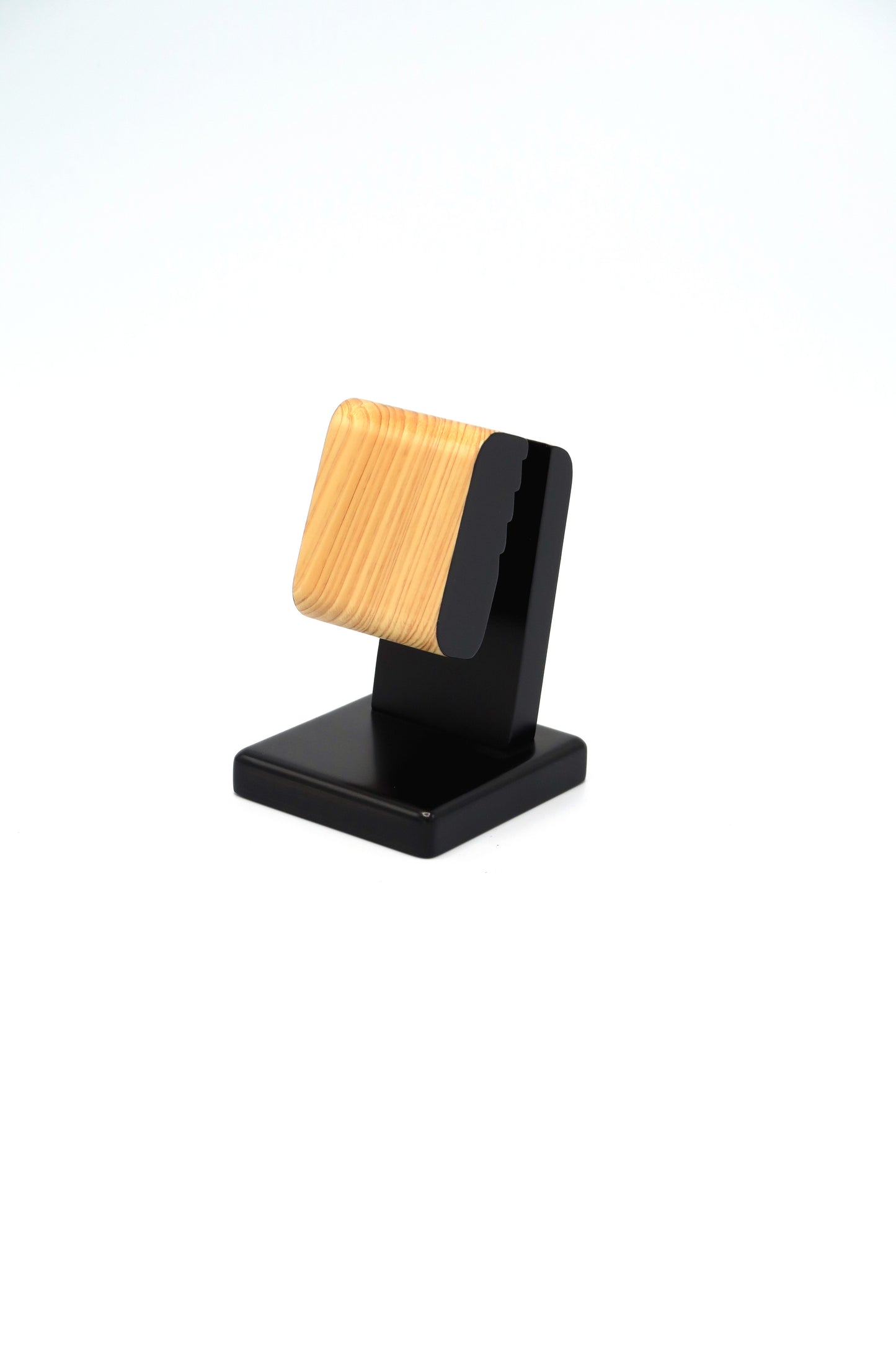 BW81 Hinoki Watch Stand