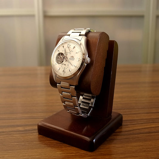 SC81 Watch Stand