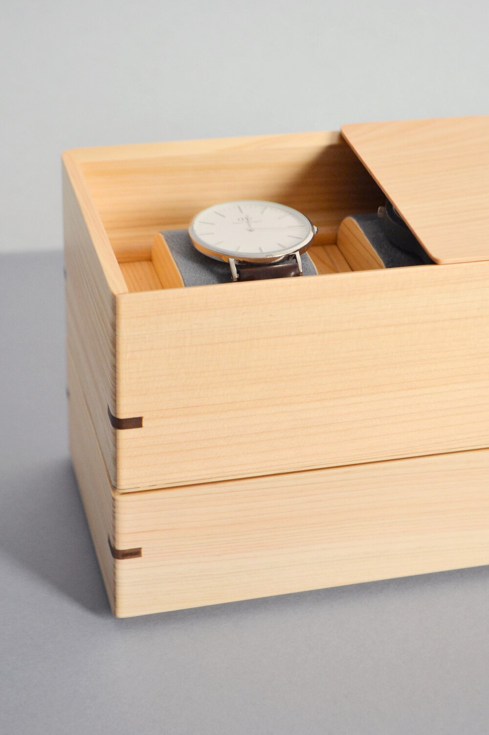H-005 Hako Watch Storage
