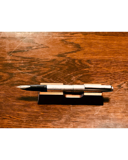 SC133 Pen Rest