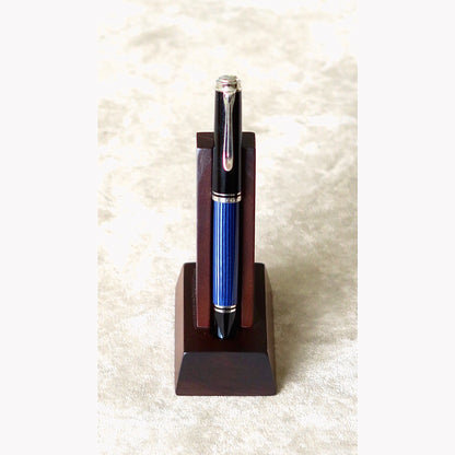 SC136 Pen Stand