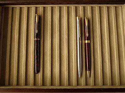 SC112 Pen Tray with Fixed Lid