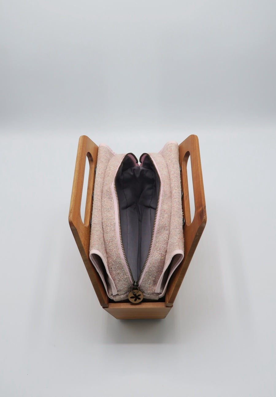 a-h-nr05 "augmenter" Hand Bag Pink