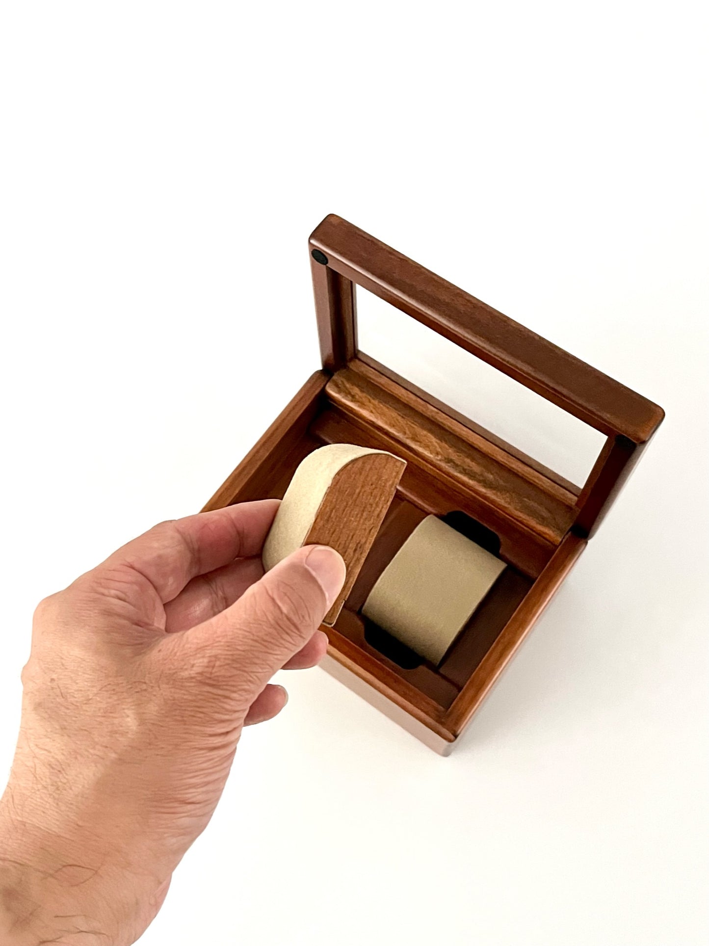 SC143 Watch Box 2