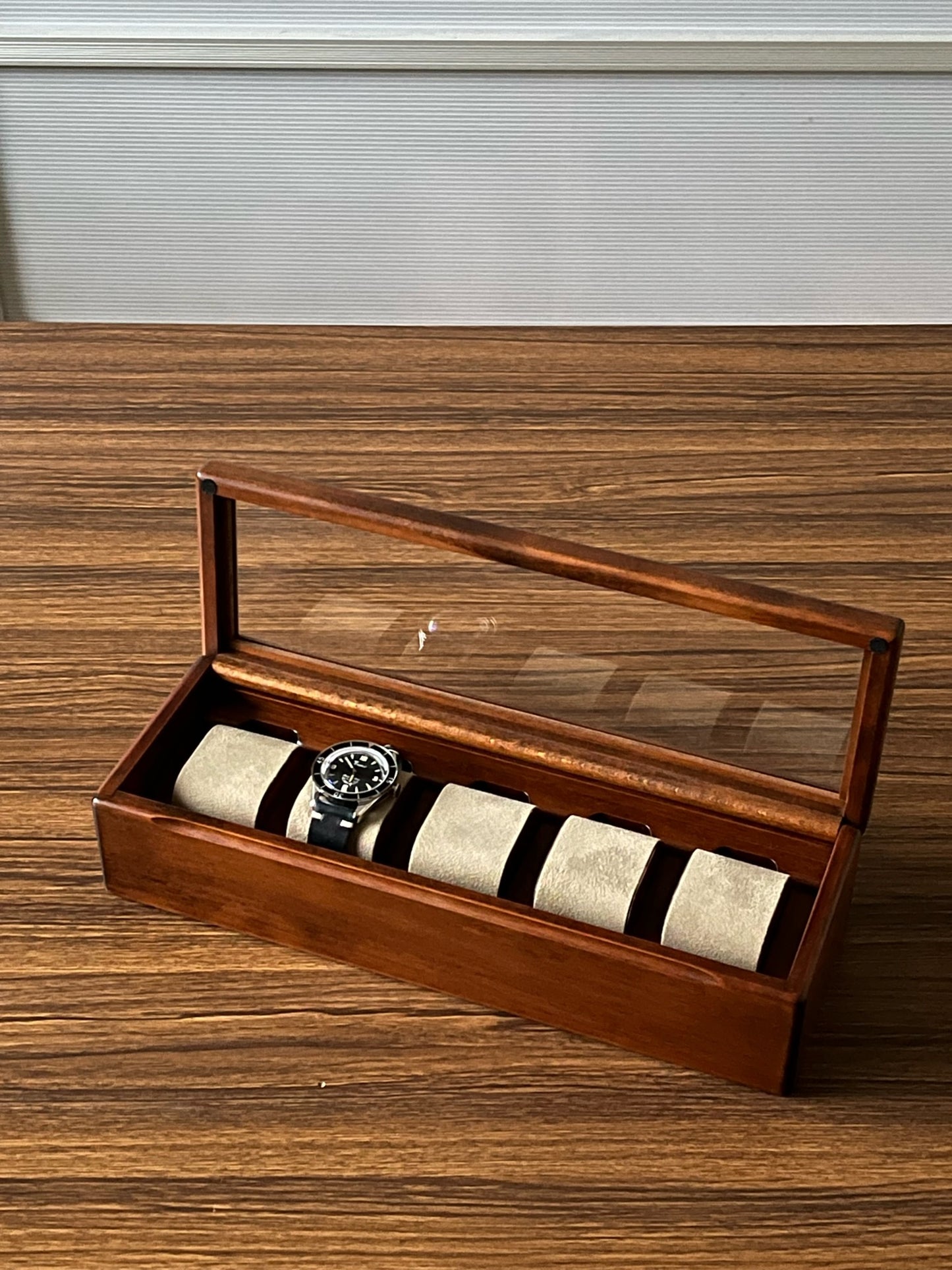 SC140 Watch Box 5