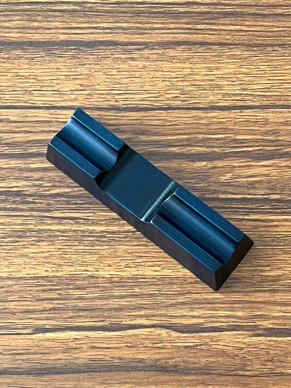 BL133 Hinoki Blue Pen Rest