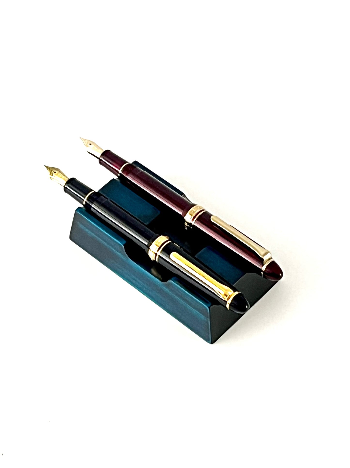 BL165 Hinoki Blue Pen Rest 2