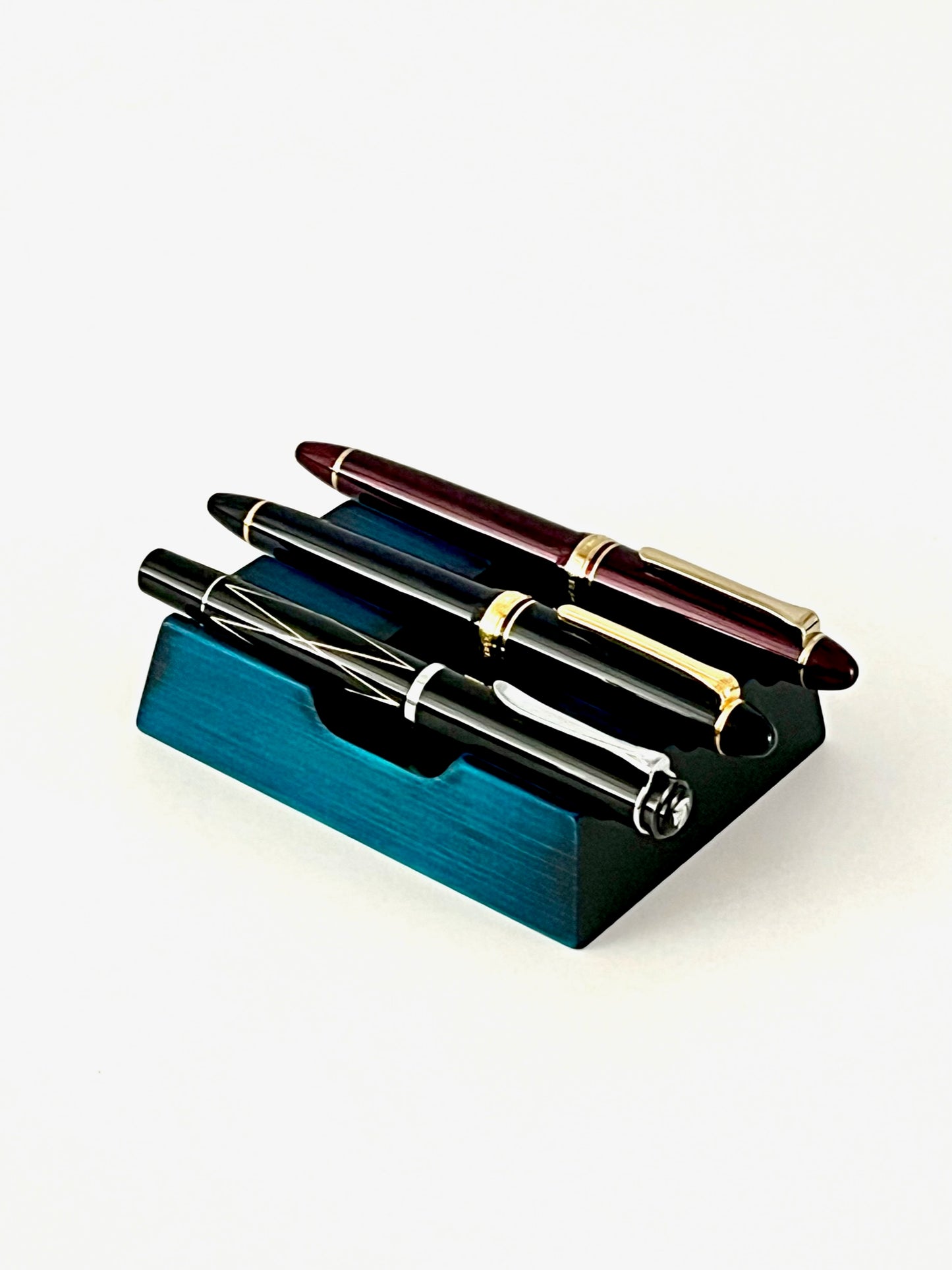 BL166 Hinoki Blue Pen Rest 3