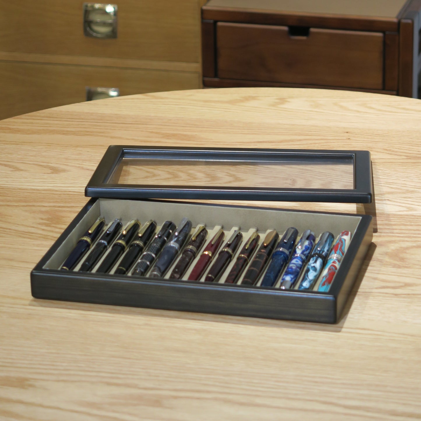 BB111 Hinoki Black Pen Tray with Separated Lid