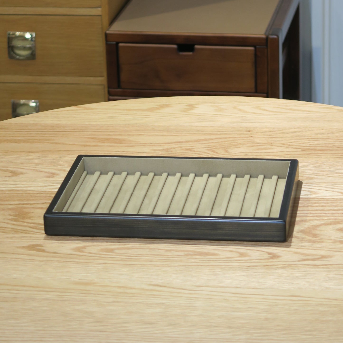 BB109 Hinoki Black Pen Tray
