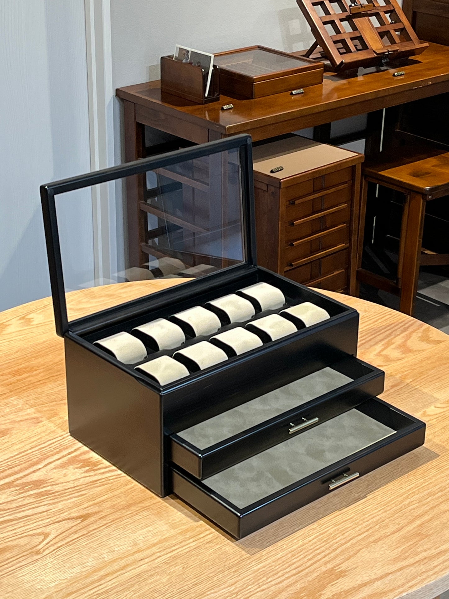 BB172 Hinoki Black Watch Box 10 with Two drawers