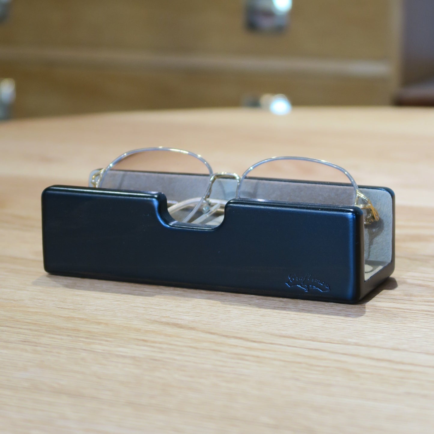 BB47 Hinoki Black Glasses Holder