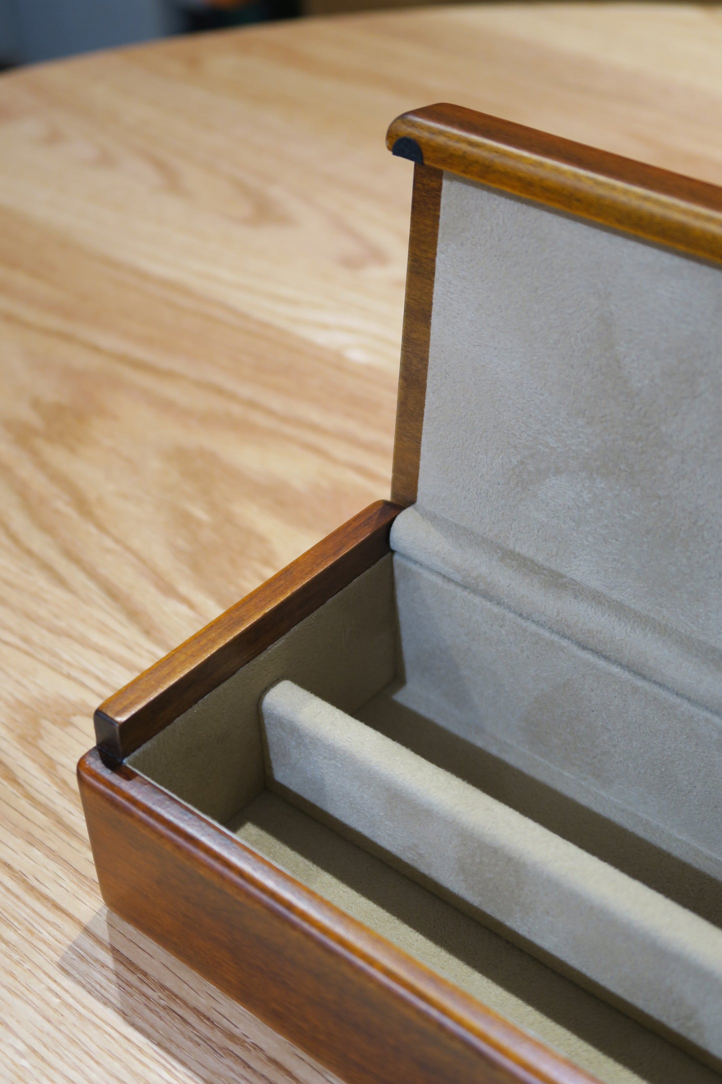 SC24 Private Box S