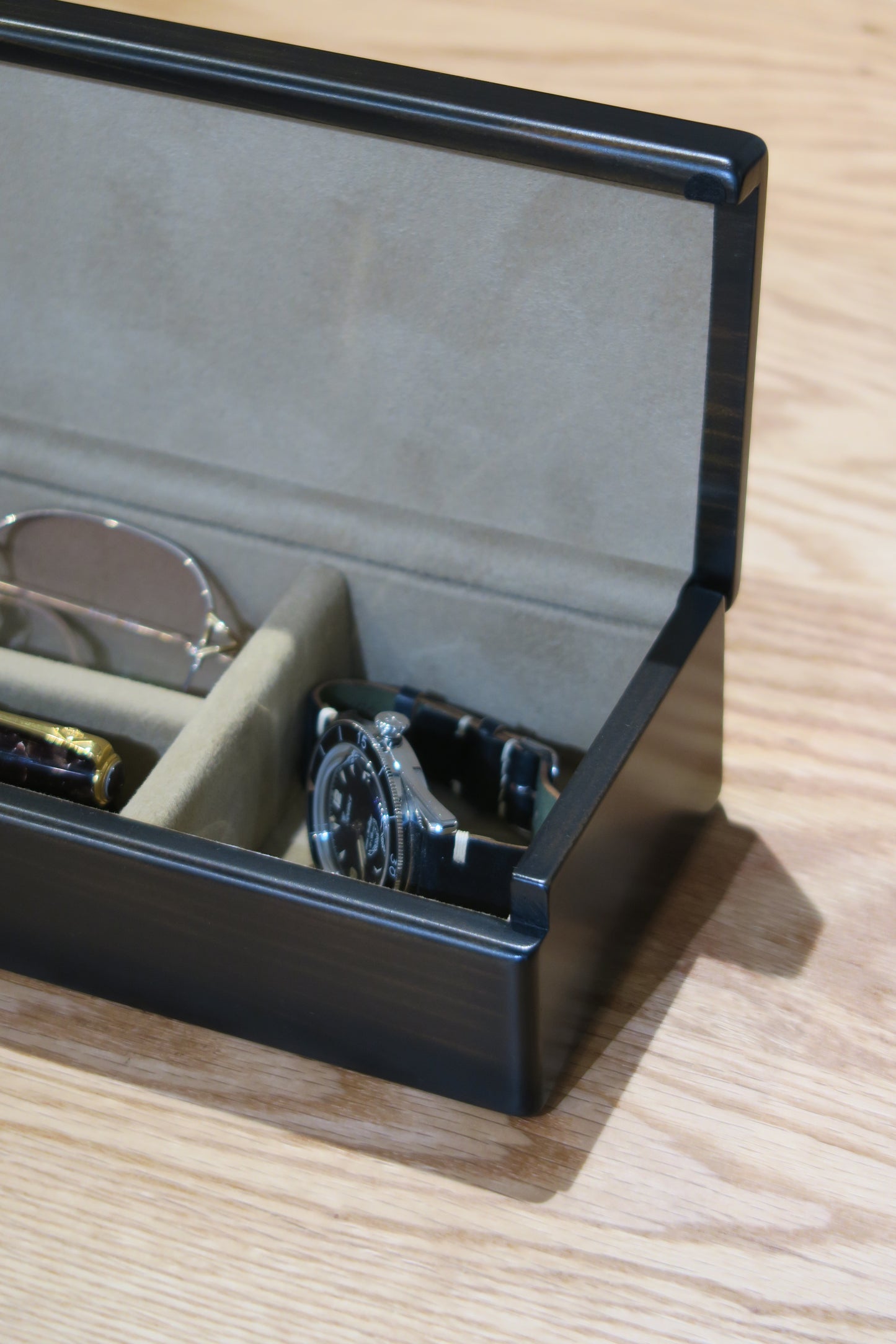 BB25 Hinoki Black Private Box M