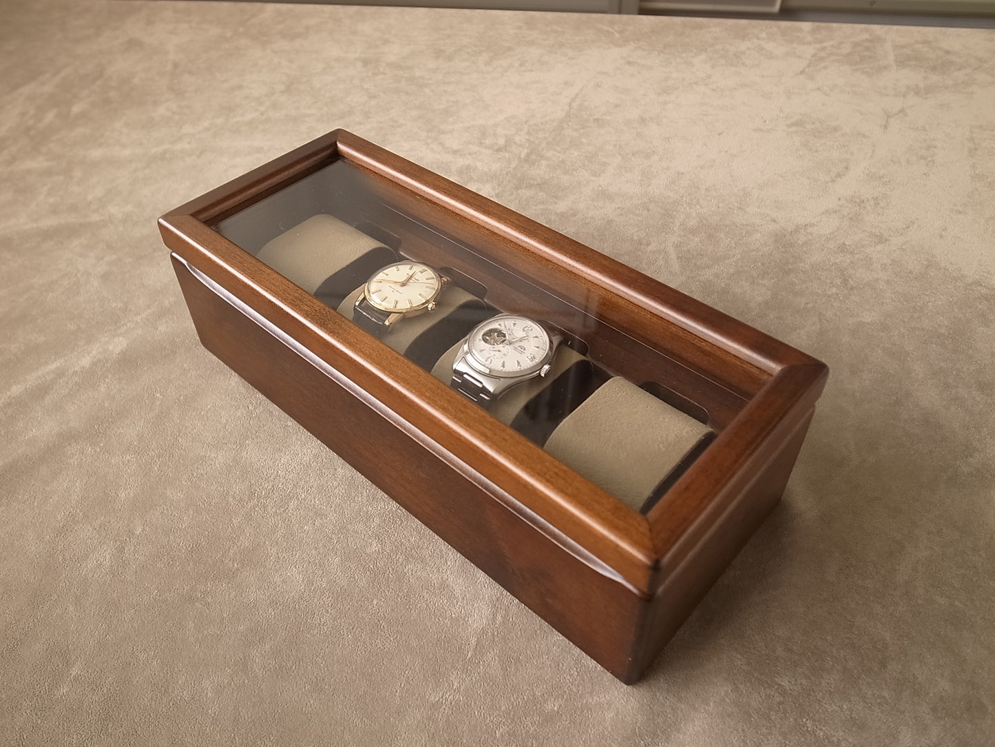 SC114 Watch Box
